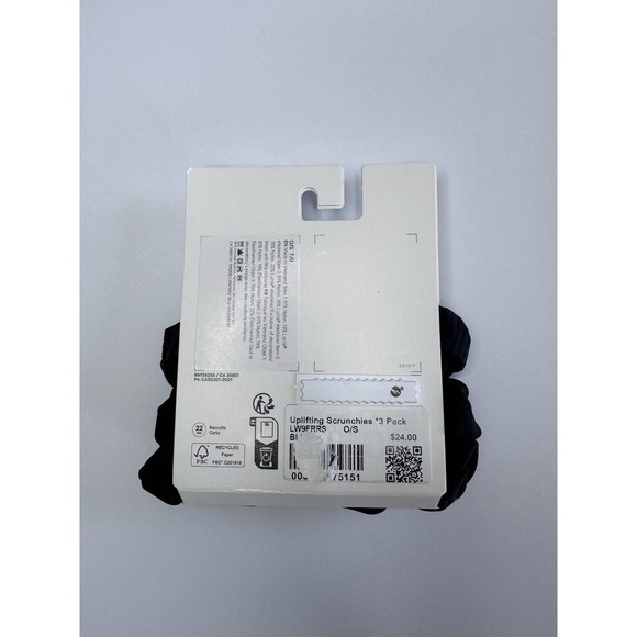 New Lululemon Uplifting Scrunchies (3 Pack) Black With Logo Soft Workout NWT - Picture 2 of 3